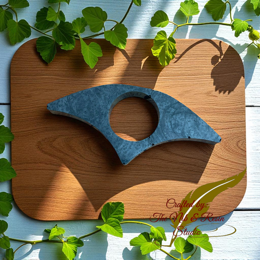 Page Holder #8: Crescent