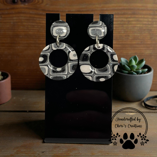 Black & White Circle Dangle Earrings – Handmade Polymer Clay Earrings