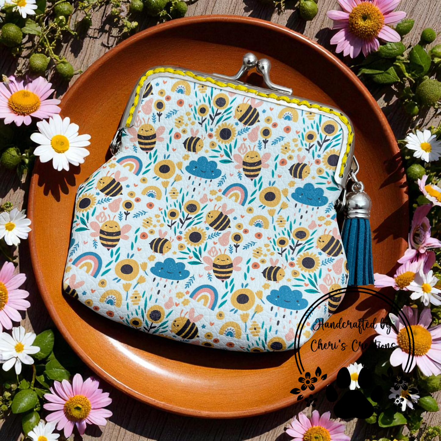 Bumblebee & Wildflower Faux Leather Change Purse – Handmade Kiss Clasp Coin Pouch