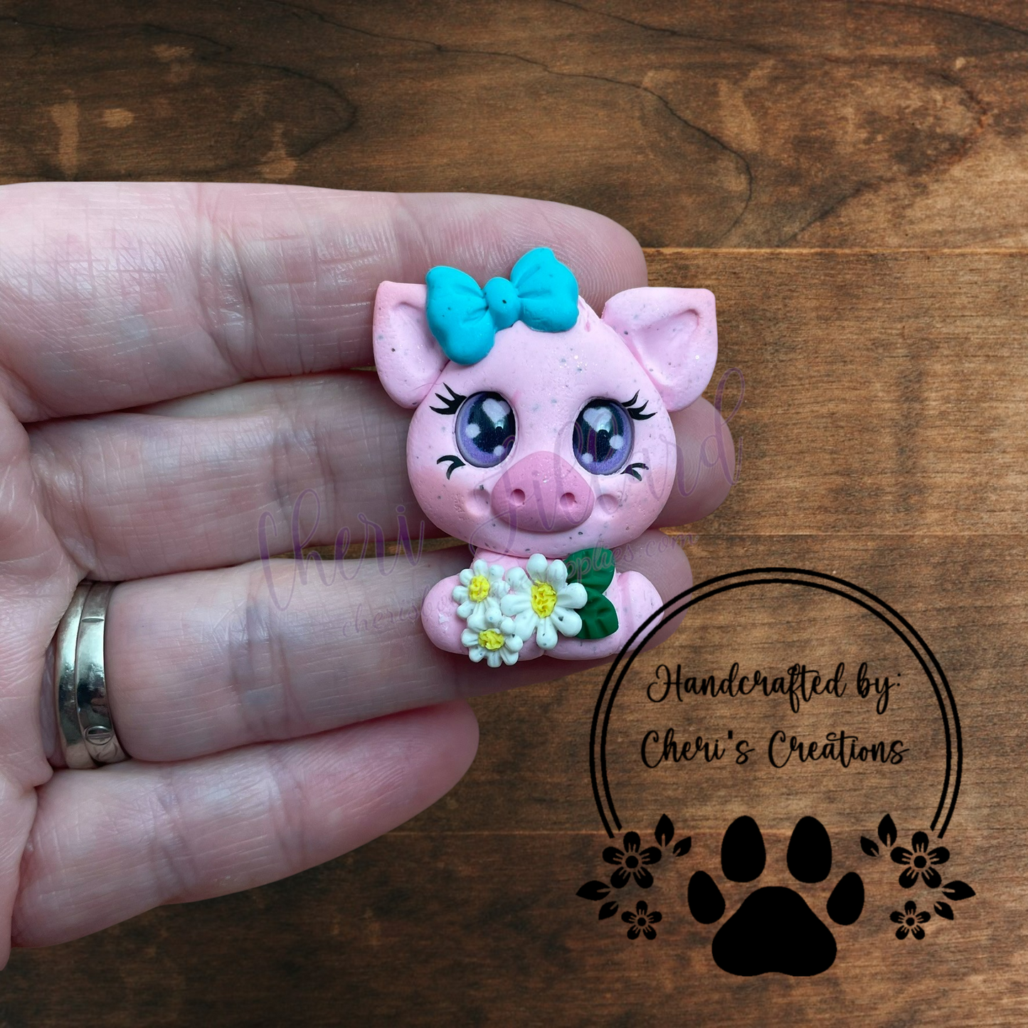 Daisy Piglet Bow Center – Handmade Polymer Clay Embellishment