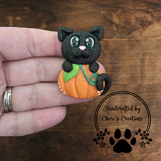 Pumpkin Cat Bow Center – Handmade Polymer Clay Embellishment