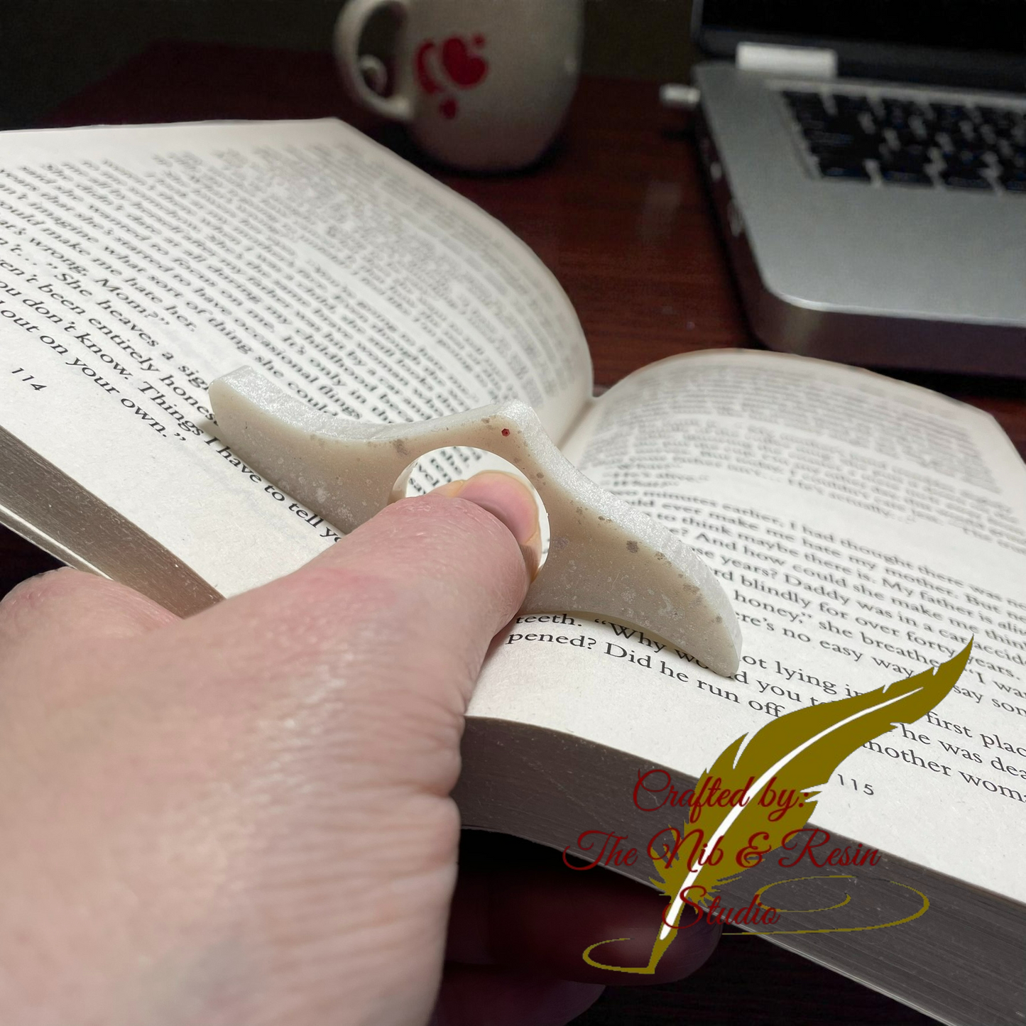 Page Holder - Silver White Small Blade Thumb Holder