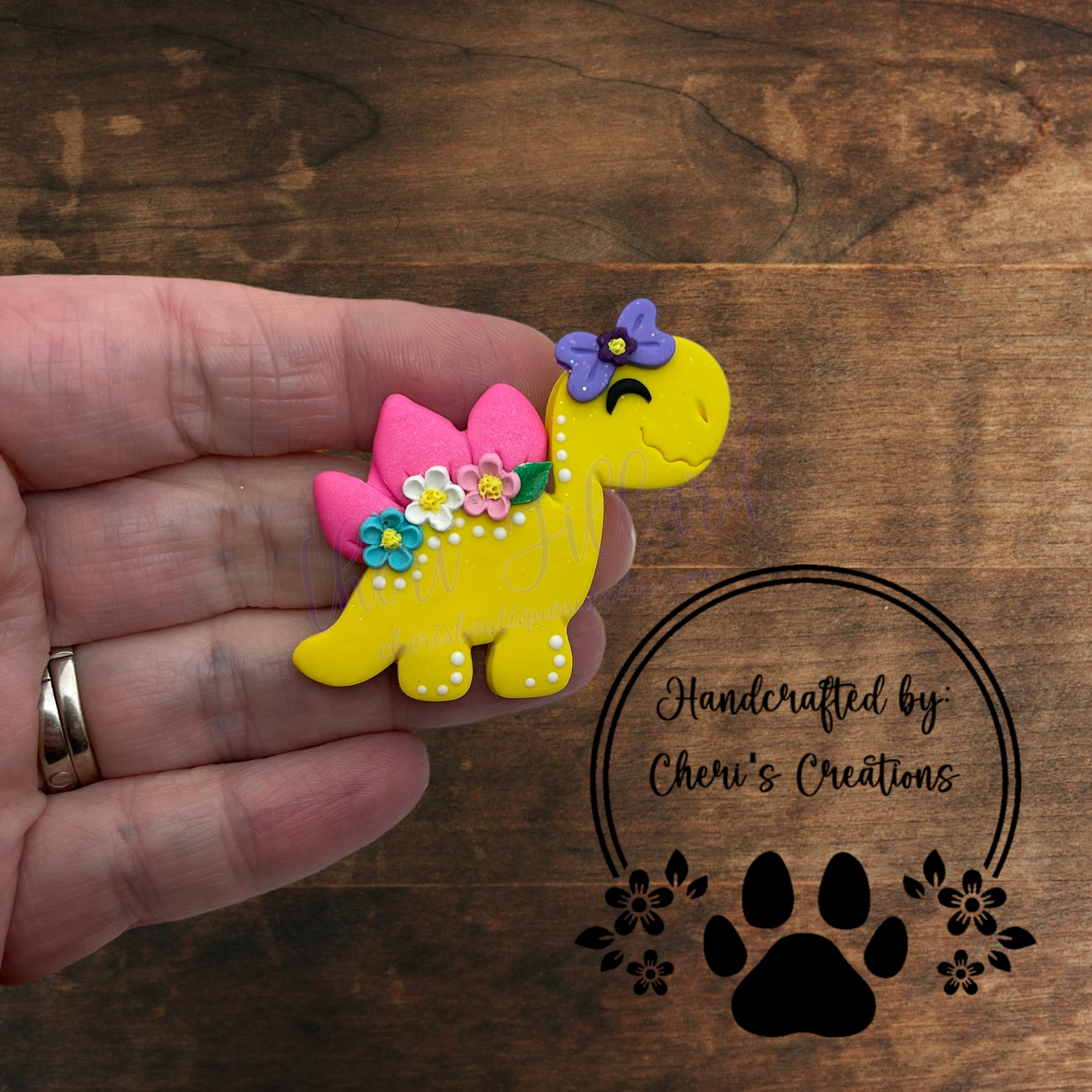 Yellow Dino Bow Center – Handmade Polymer Clay Embellishment