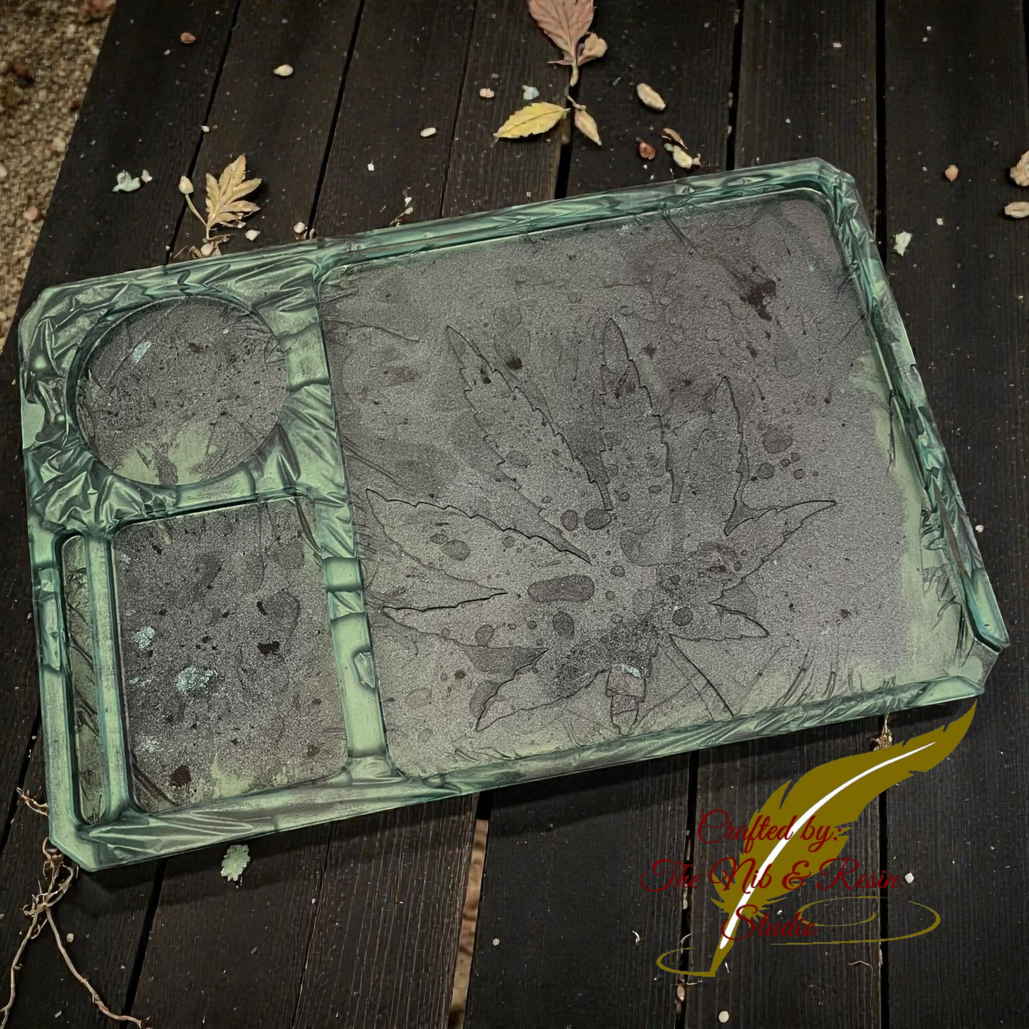 Ganja Leaf Rolling Tray