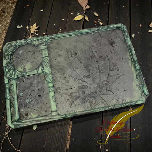 Ganja Leaf Rolling Tray