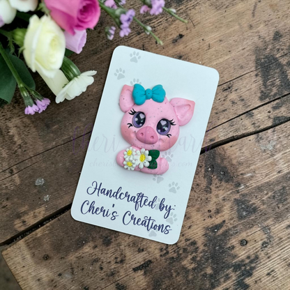 Daisy Piglet Bow Center – Handmade Polymer Clay Embellishment