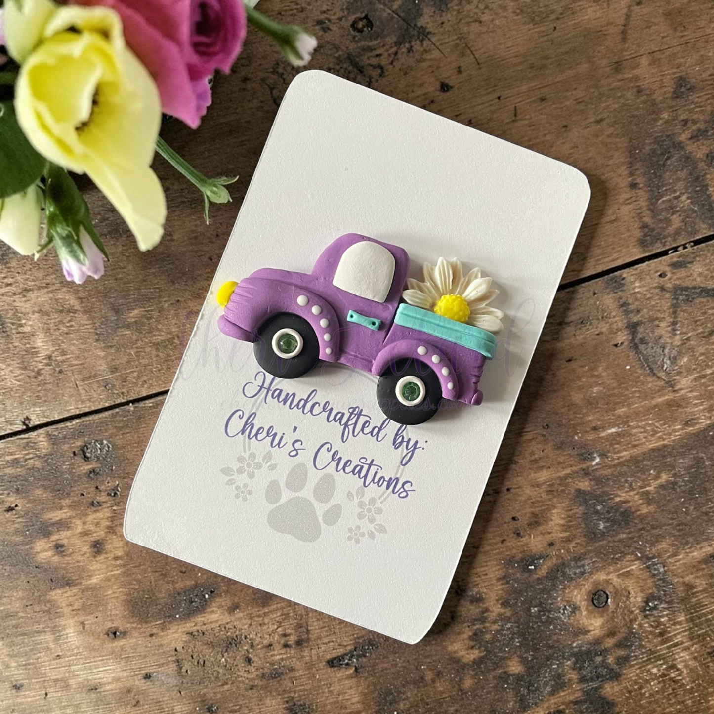 Daisy Truck Bow Center – Handmade Polymer Clay Embellishment
