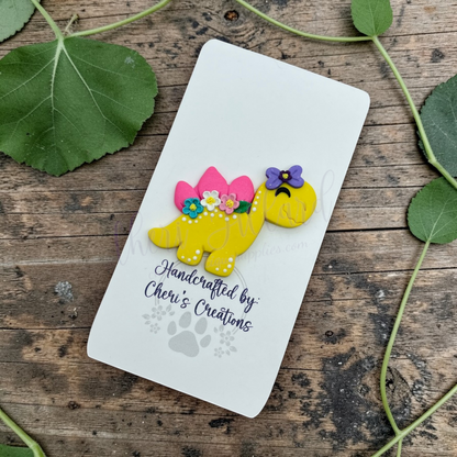 Yellow Dino Bow Center – Handmade Polymer Clay Embellishment