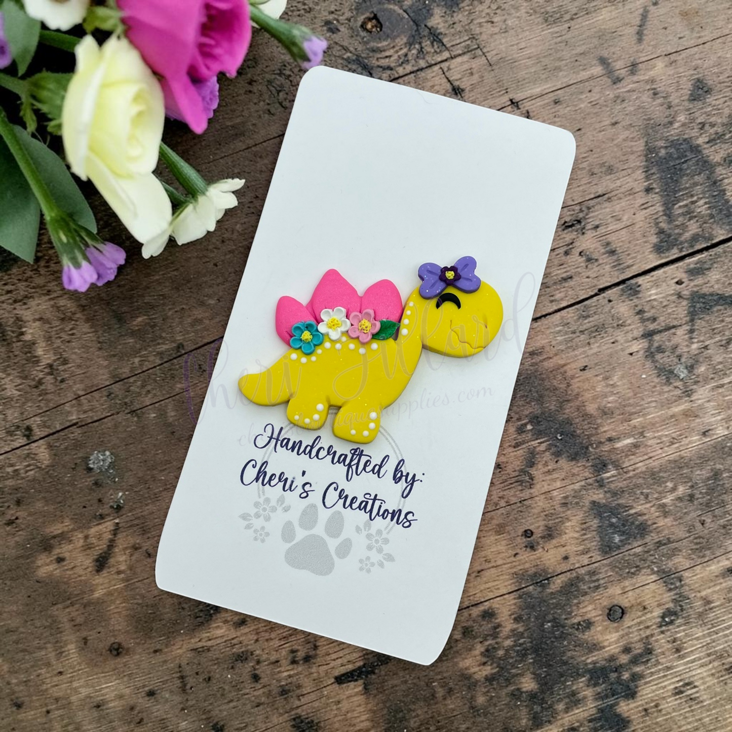 Yellow Dino Bow Center – Handmade Polymer Clay Embellishment