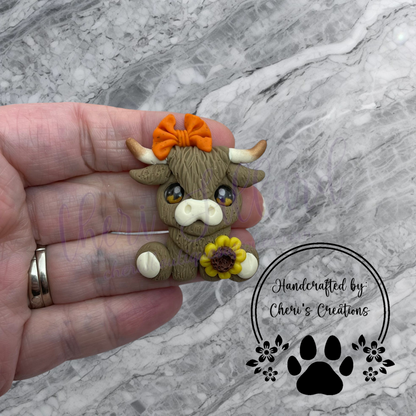 Sunflower Highland Cow Bow Center – Handmade Polymer Clay Embellishment