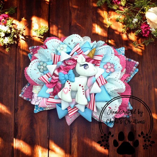 Magical Valentine Unicorn Bow – Whimsical Hair Clip for Girls